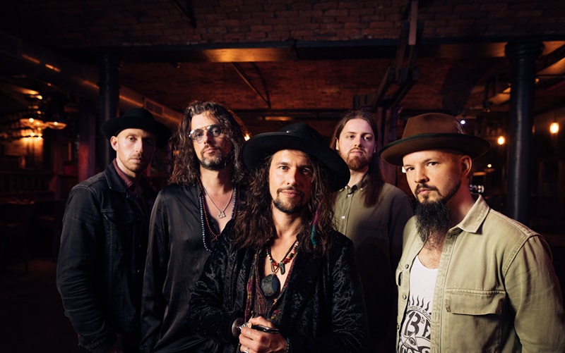 XANDER & THE PEACE PIRATES